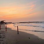 Oceanfront Accommodation!
